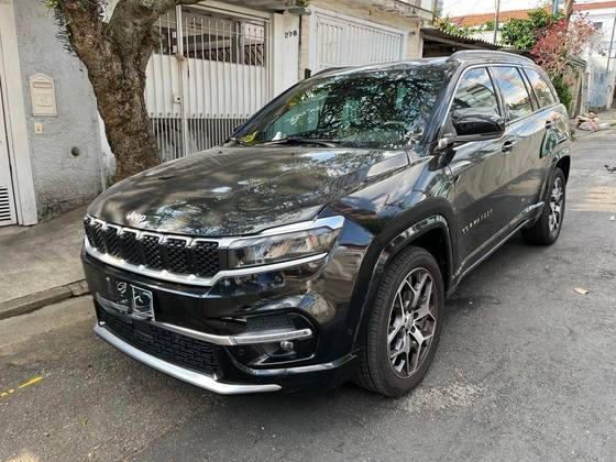 JEEP COMMANDER 1.3 T270 TURBO FLEX OVERLAND AT6 JEEP COMMANDER 1.3 T270 TURBO FLEX OVERLAND AT6
